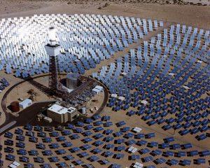 The Solar Two solar power tower near Barstow, California. Credit: U.S. Department of Energy